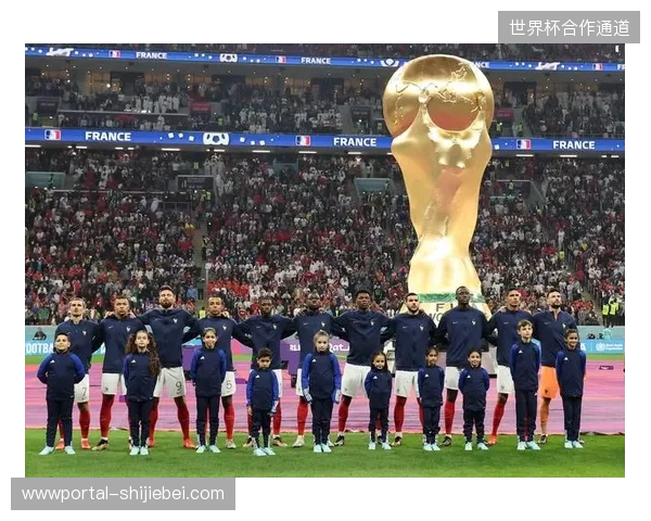 德尚大规模轮换考察边缘国脚,法国队板凳深度为世界杯漫长赛程提供保障 德尚大规模轮换考察边缘国脚,法国队板凳深度为世界杯漫长赛程提供保障